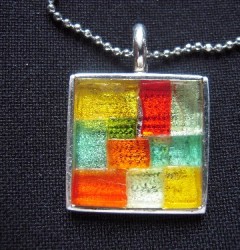 Pendentifs en mosaïque de pâte de verre